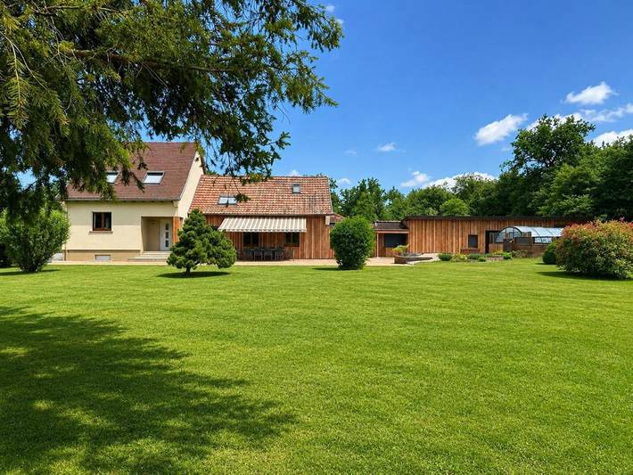 Location de vacances pour 12 personnes, avec Terrasse ainsi que Jardin et Vue à Widensolen