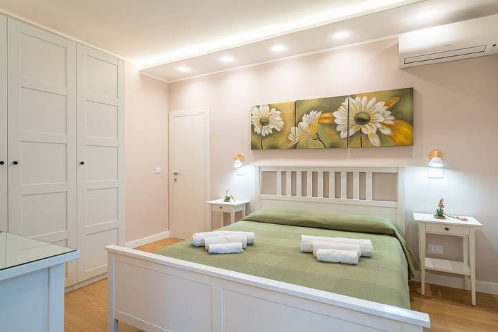 Appartement entier, Appartement "Luciana" avec terrasse privée, Wi-Fi et climatisation in Syracuse, Province de Syracuse