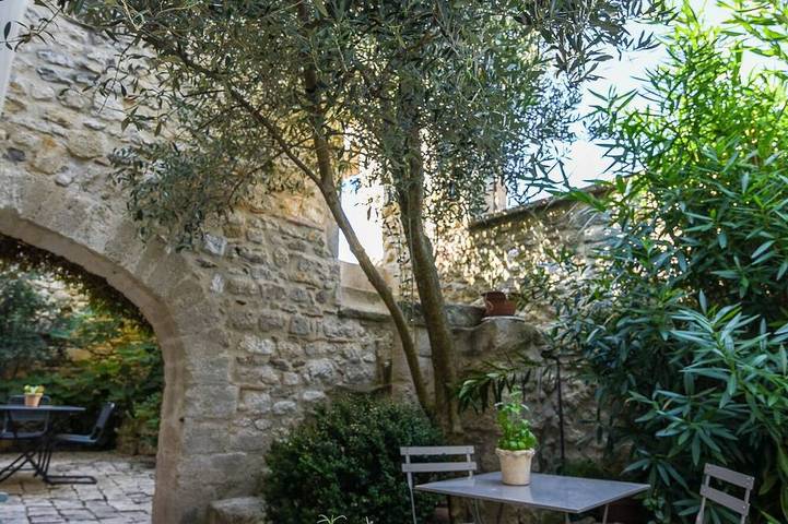 Location de vacances pour 6 personnes, avec Terrasse à Théziers