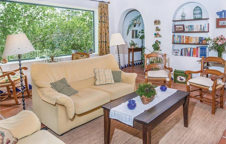 View Apartment with Air Con, Kitchenette & Internet - 500m to Restaurant in Arcos de la Frontera, White Villages