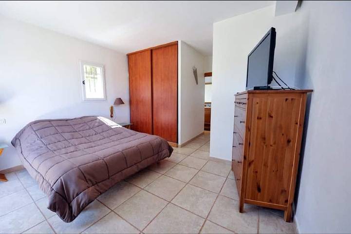 Promo!Hermosa villa en una zona tranquila con piscina a 7 minutos de Mandelieu in Les Adrets-de-l'Estérel, Costa mediterránea (Francia)