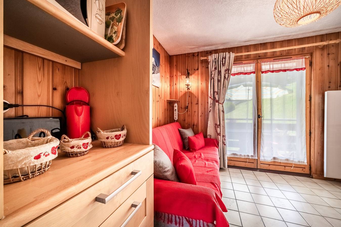 Apartamento entero, Apartamento 'Les Oursons' con vistas a la montaña, balcón y Wi-Fi in Station de Morillon, Grand Massif