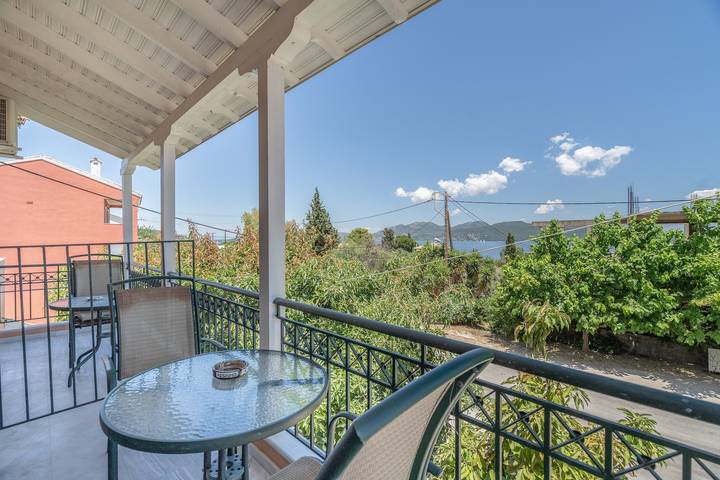 Odysseia Room 1 - 2 Min Walk to Beach, 2 Adults, Terrace, Wi-Fi & Ac in Nikiana, Alexandros