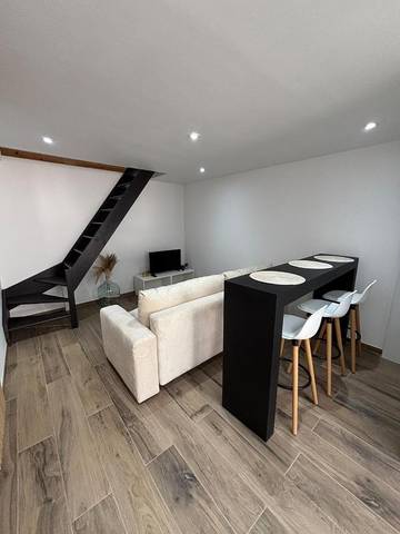 Gîte pour 3 personnes, avec terrasse, animaux acceptés à Sault-Brénaz