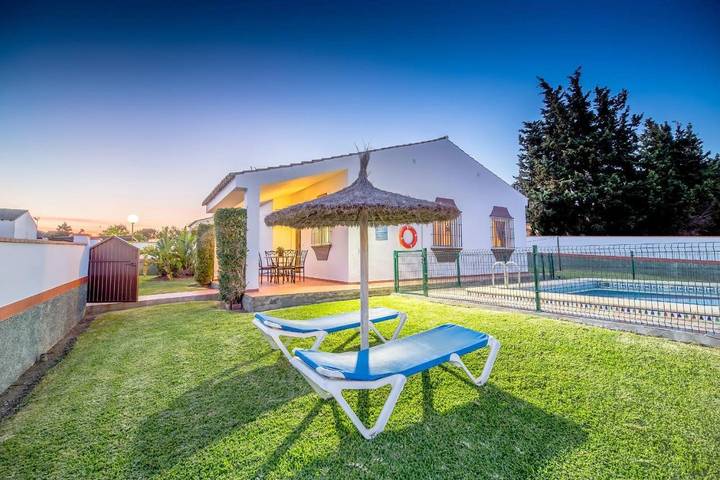 Apartamento para 4 personas, con piscina y jardín en Fuente del Gallo