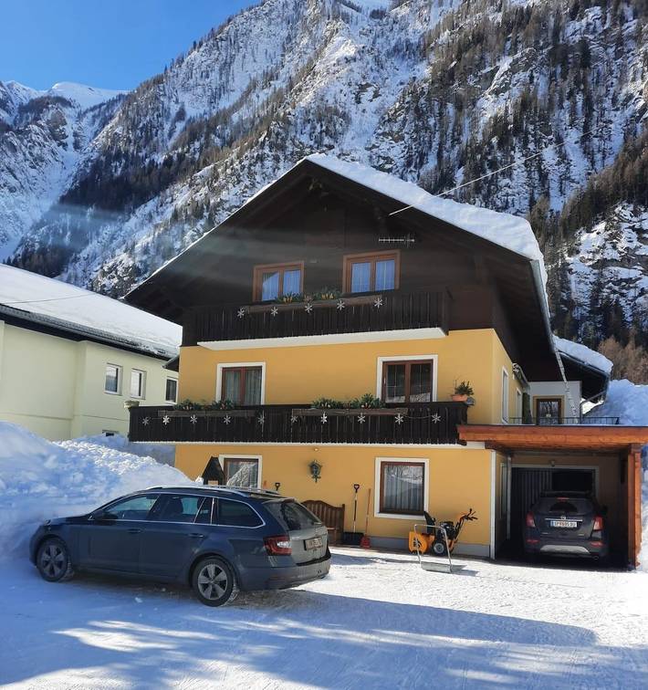 Ferienwohnung für 3 Personen, mit Balkon und Terrasse sowie Garten in Heiligenblut - 2