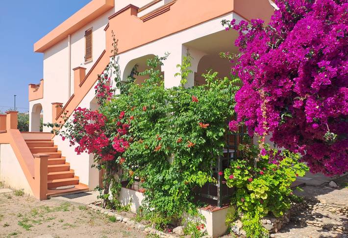 Ferienhaus für 8 Personen, mit Terrasse und Garten sowie Ausblick
