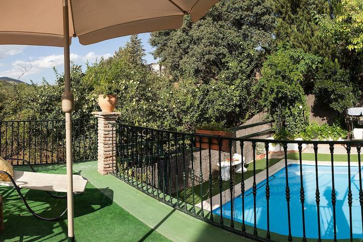 Cottage for 10 people, with hot tub and garden, with pets - 1