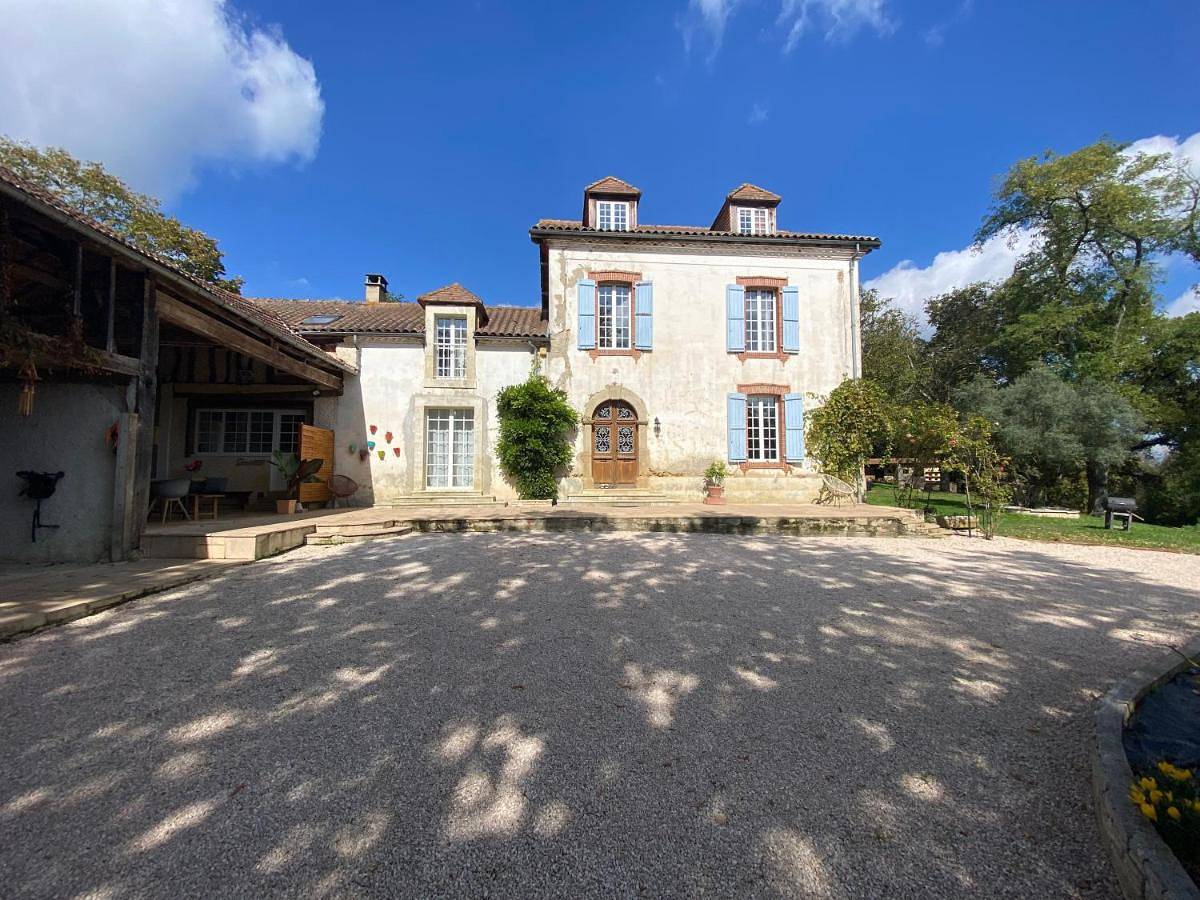 Double Room with Terrace in Auriébat, Hautes-Pyrénées
