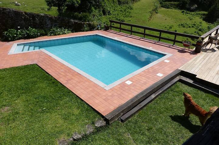 Gîte pour 6 personnes, avec Balcon et Jardin