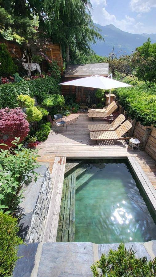 Chambre d’hôte pour 2 personnes, avec Terrasse et Jacuzzi ainsi que Jardin et Piscine