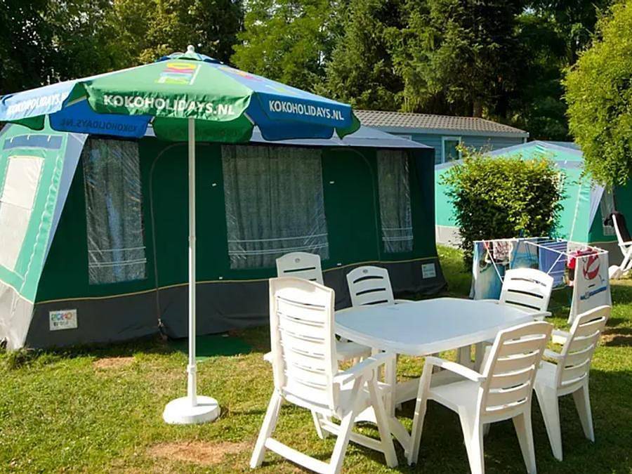 Camping Les 3 Lacs du Soleil  - Bungalow de lona 6 personas - Tienda tipo bungalow Bt in Trept, Región de La Tour-du-Pin