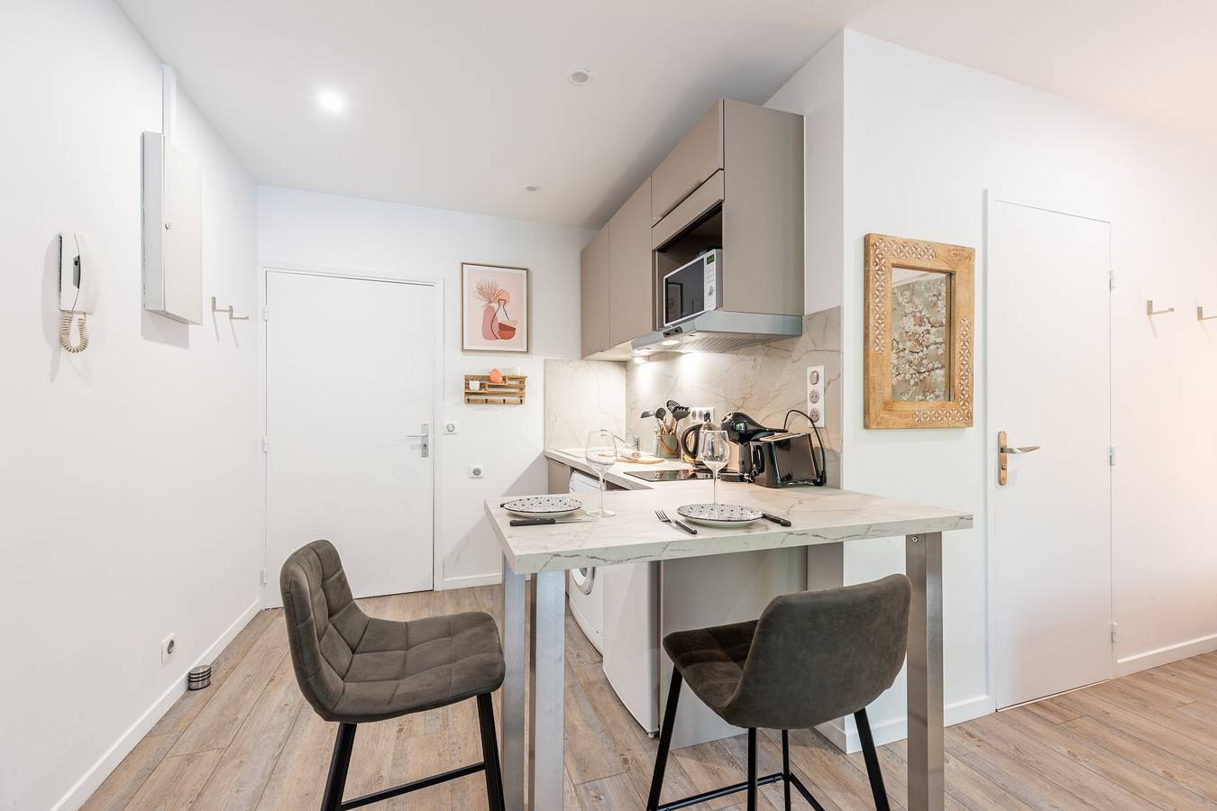 Ganze Wohnung, Ferienwohnung für 2 Personen mit Balkon in Annecy, Annecy (Gemeinde)