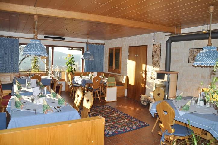 Pension für 2 Personen, mit Balkon und Balkon/Terrasse sowie Terrasse und Garten in Arnbruck - 3