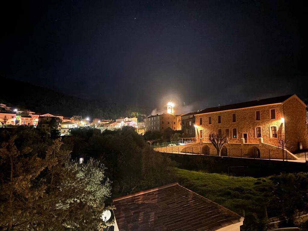 Appartement entier, One-Bedroom Apartment in Piana, Région d'Ajaccio