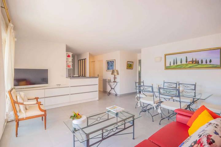 Gîte pour 4 personnes, avec balcon et piscine dans Golf Bluegreen Sainte-Maxime - 4