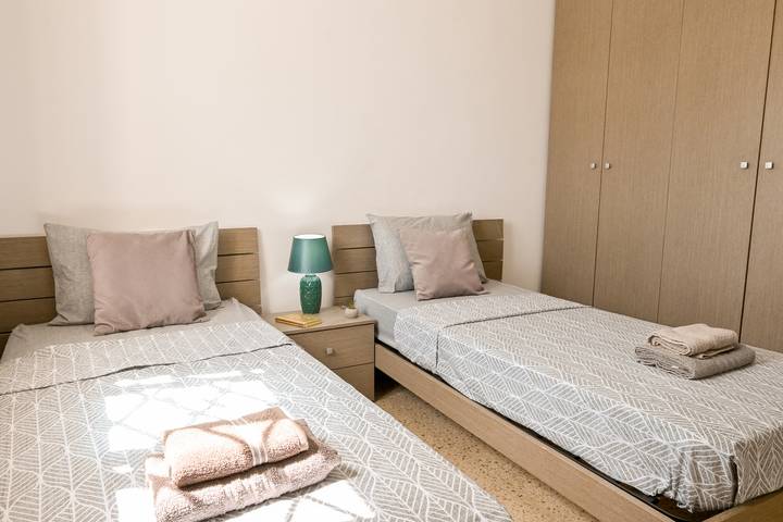 Gîte pour 4 personnes, avec terrasse, adapté aux familles dans St. Paul's Bay - 4