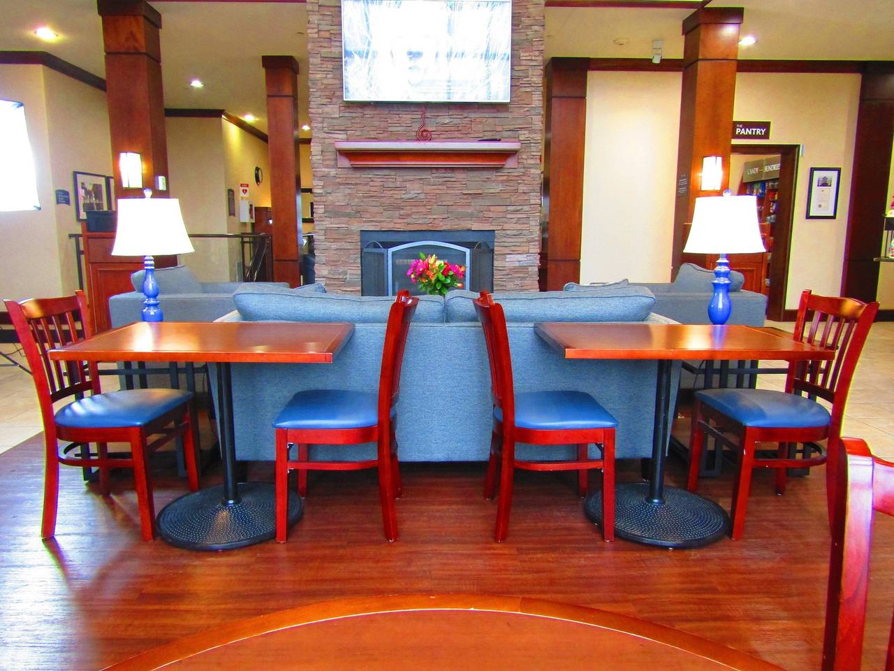 Staybridge Suites Rochester University in Rochester, Ontariosee