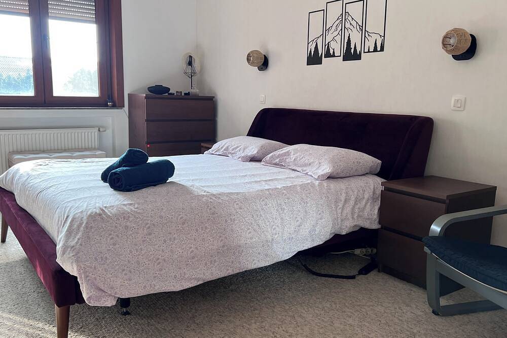 Geheel appartement, Le Thorembais 2 - Bright 2-bedroom apartment in the heart of Perwez. in Waals-Brabant