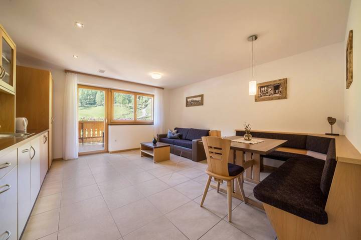 Entire apartment, Apartment "Sonnenaufgang" with Panoramic Mountain View, Balcony & Sauna in Pfelders, Moos in Passeier