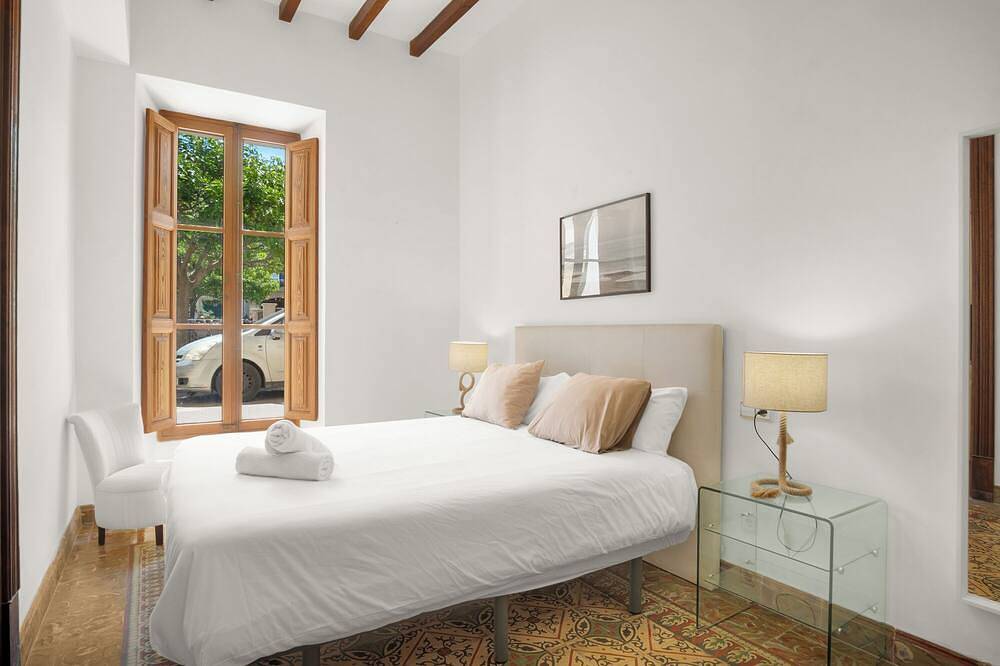 Ca Sa Beata, refurbished house with pool in a beautiful little town, Petra. in Petra, Majorca Center