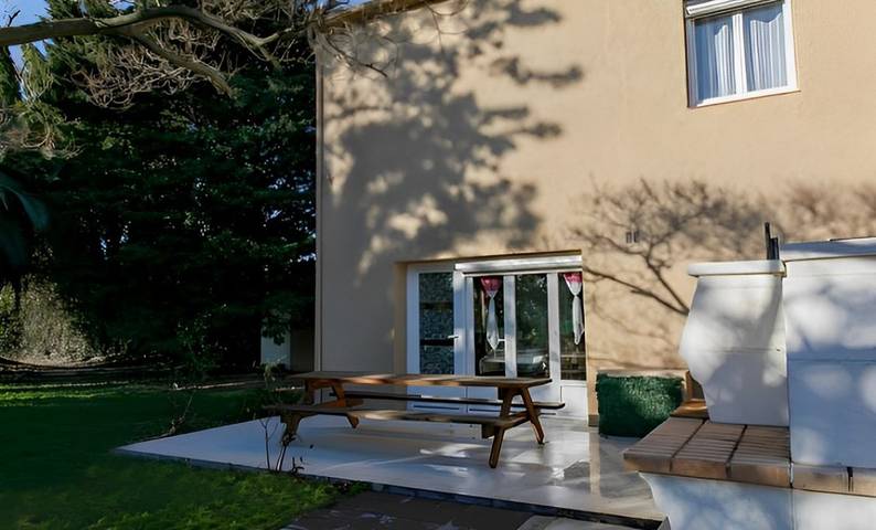 Gîte pour 6 personnes, avec jardin et sauna ainsi que terrasse et piscine, animaux acceptés à Elne - 2
