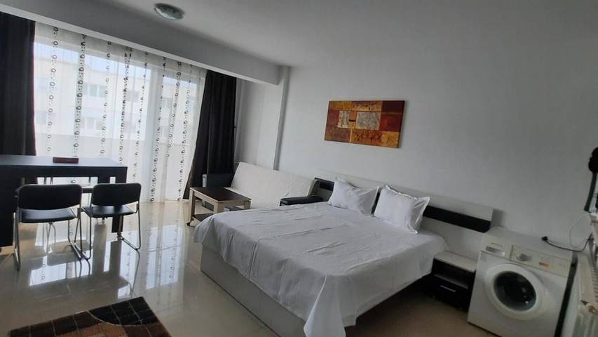 Gîte pour 4 personnes, avec balcon dans Mangalia - 2