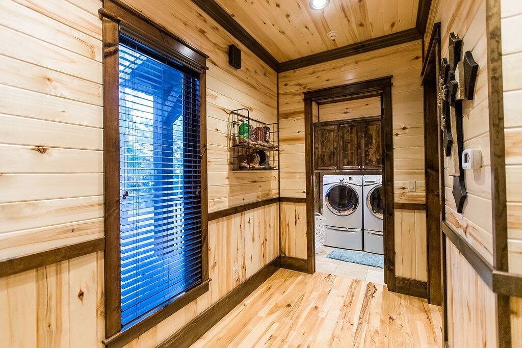 Neu! Geräumig! \"Nennen Sie es ein Tag\" Luxus-Kabine in Broken Bow; Beavers Bend in Broken Bow, Broken Bow Lake