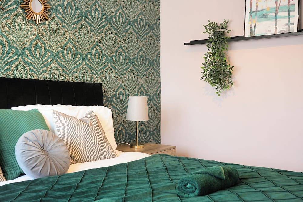 2Br Comfort Stay | Kitchen, Lounge & Sleeps 4 in Aylesbury, Chiltern Hills