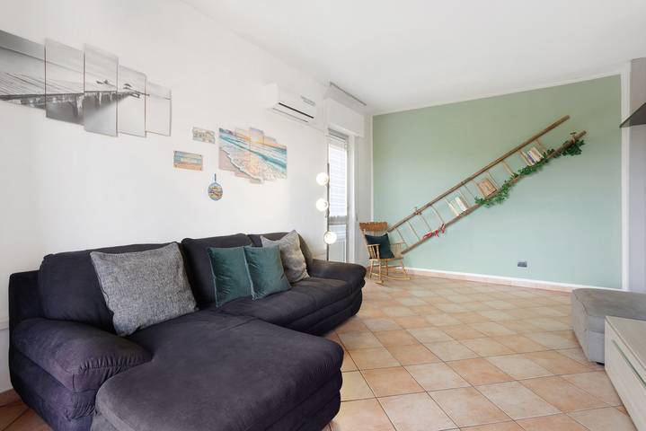Appartamento intero, Appartamento 'Burago Flat' con balcone, Wi-Fi e aria condizionata in Burago di Molgora, Brianza