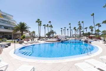 Apartment for 4 People in Playa del Duque, Adeje, Photo 1