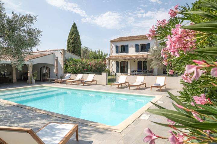 Villa für 11 Personen, mit Terrasse und Garten - 1