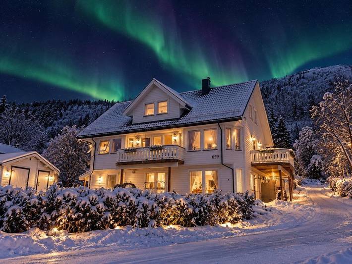 Ferienhaus für 9 Personen, mit Balkon und Terrasse sowie Garten und Sauna in Alta