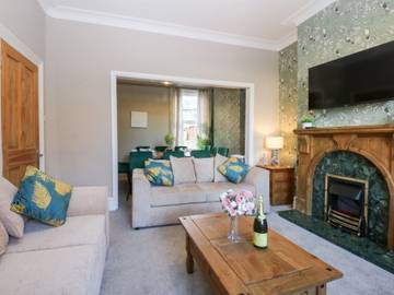 Holiday Rental for 11 People in Colwyn Bay, Conwy region, Photo 1