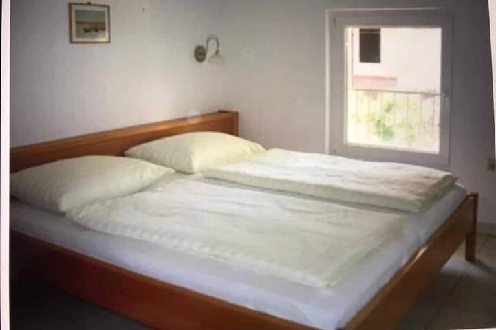 Entire apartment, Apartment with loggia and beautiful sea view in Njivice, Krk