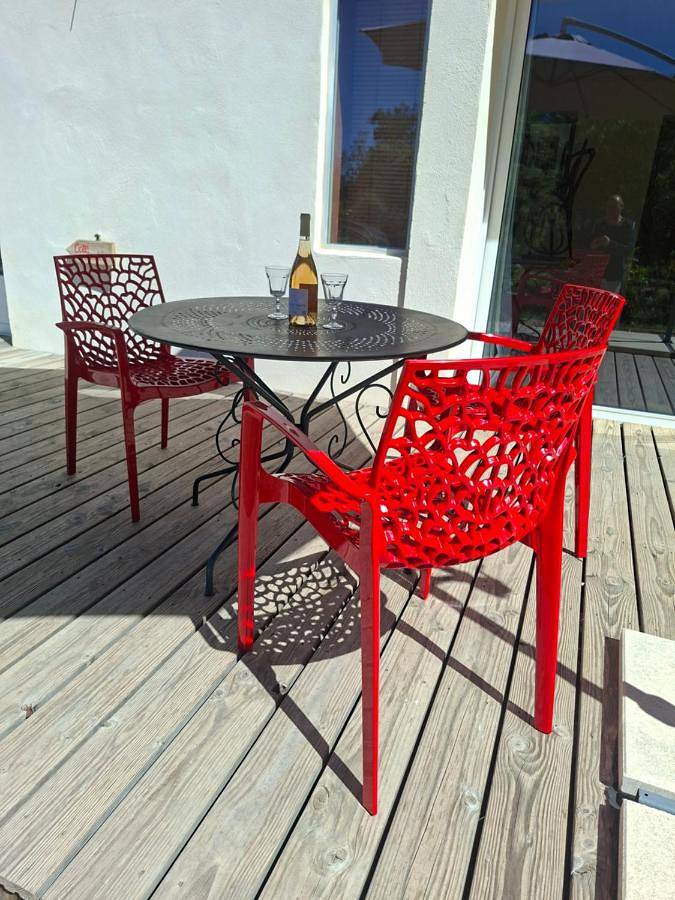 Location de vacances pour 2 personnes, avec jardin ainsi que piscine et vue à Villes-sur-Auzon - 4