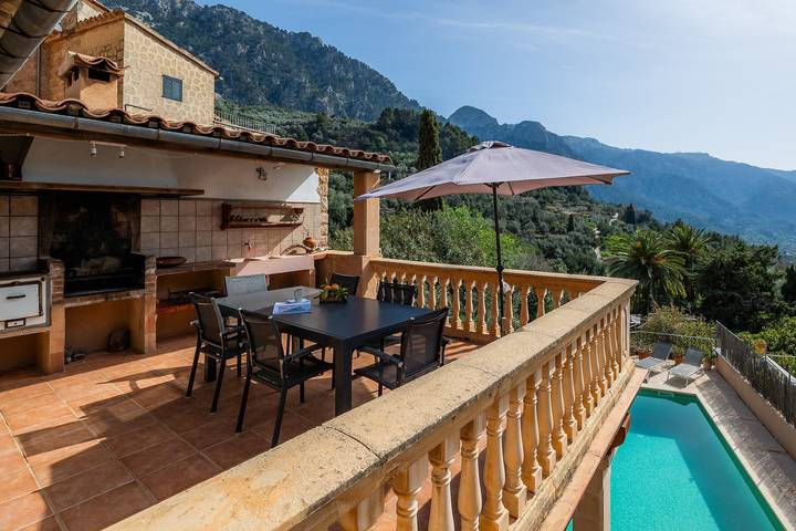 Ferienhaus 'Can Bordoy' mit Bergblick, Pool, Garten und Terrasse in Fornalutx, Mallorca Westen