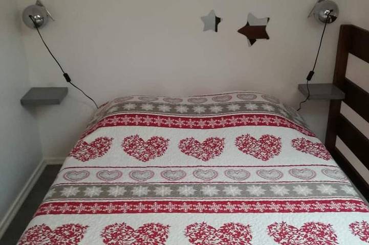 Gîte pour 3 personnes, avec terrasse dans Office De Tourisme De La Faute Sur Mer - 2