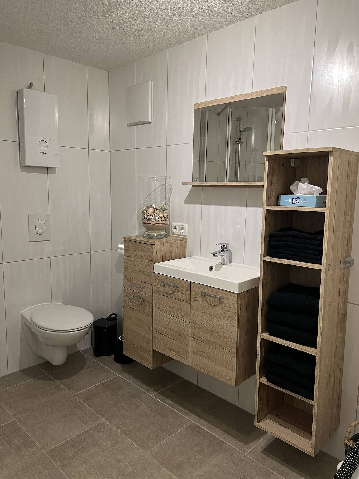 Ganze Wohnung, Ferienwohnung Arnstadt Ost" mit privater Terrasse und Wlan in Arnstadt, Thüringer Kernland