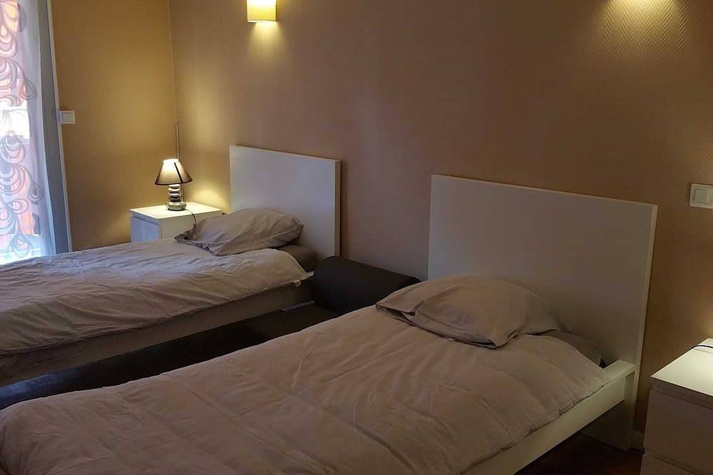 Ganze Wohnung, Wohnung F3 von 90 m2 in der Nähe von Meer in Cagnes-sur-Mer, Mittelmeerküste (Frankreich)