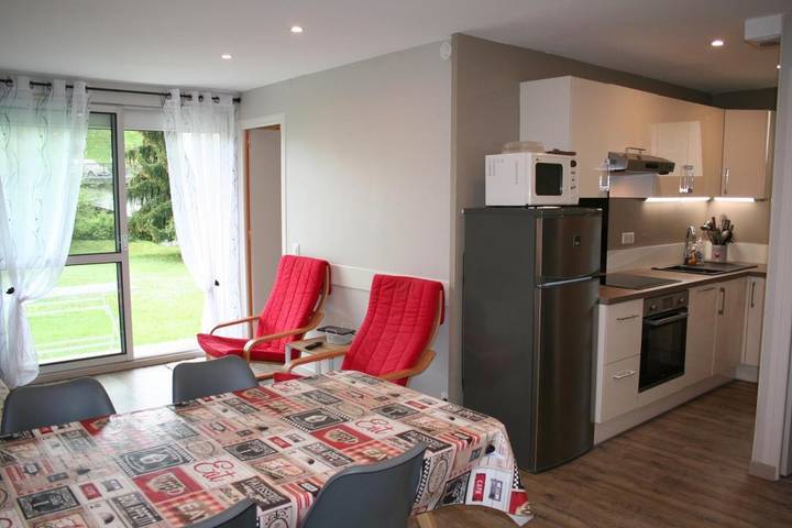 Appartement de vacances pour 4 personnes, avec vue et jardin