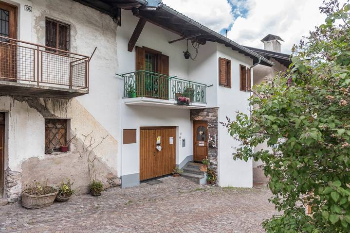 Ganze Wohnung, Apartment „Casa Sicina Albina“ mit Bergblick, Wlan und Balkon in Sicine, Valfloriana