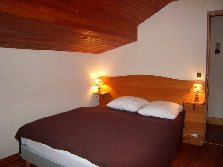 Chalet 8 pers. au pied des pistes avec parking à 50m des remontées mécaniques in Cohennoz, Région d'Albertville