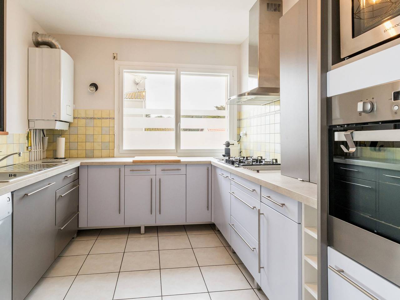 Entire apartment, Beautiful seaside apartment with terrace and parking in Saint-Brevin-les-Pins, Côte de Jade