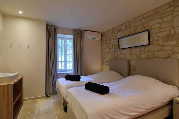 Gîte pour 4 personnes, avec jardin ainsi que balcon et piscine à Villesèque-des-Corbières - 4