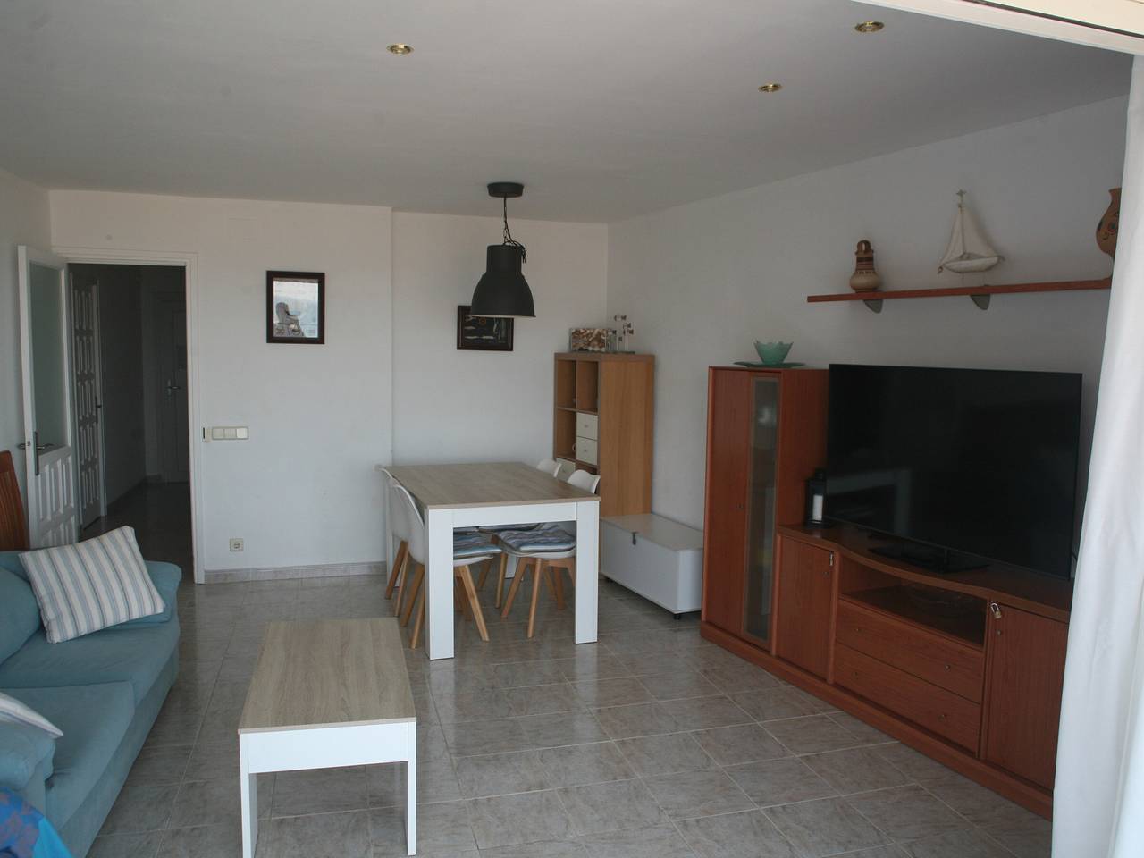 Appartement entier, Appartement 2 chambres avec piscine et parking, à 50m de la plage in l'Estartit, L'Estartit