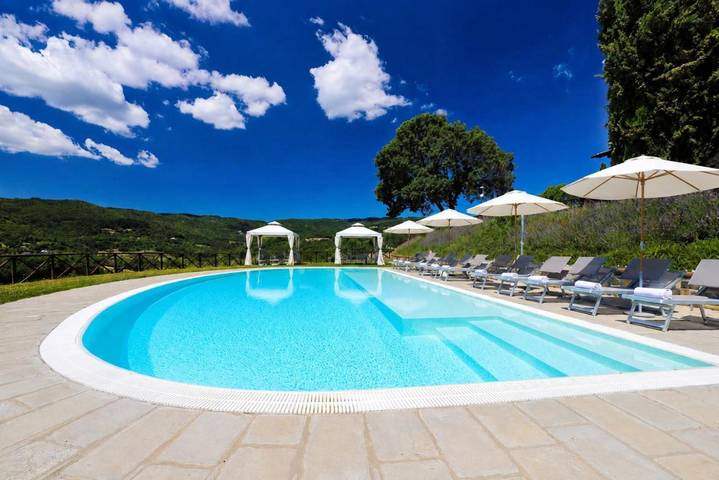 Ferienwohnung für 4 Personen, mit Terrasse und Garten sowie Pool und Ausblick in Castel San Niccolò - 3