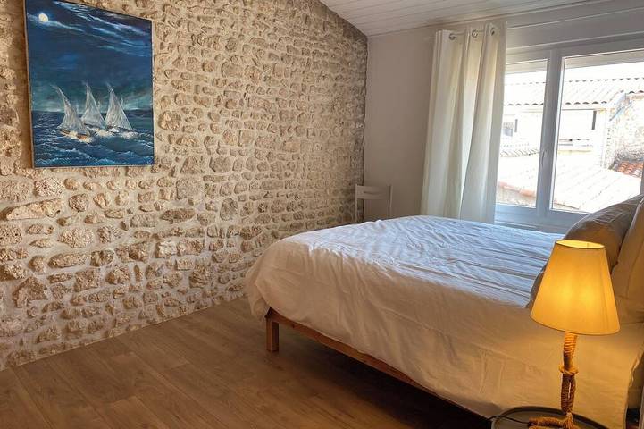 Location de vacances pour 4 personnes, avec jardin à Saint-Just-Luzac - 3