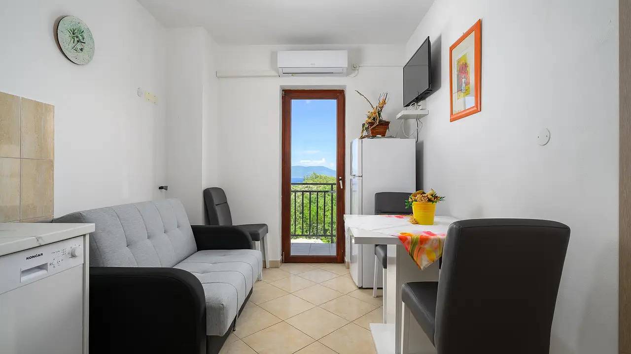 Ganze Ferienwohnung, Ferienwohnung für 3 Personen (32 m²) in Drenje in Raša, Ostküste Istrien