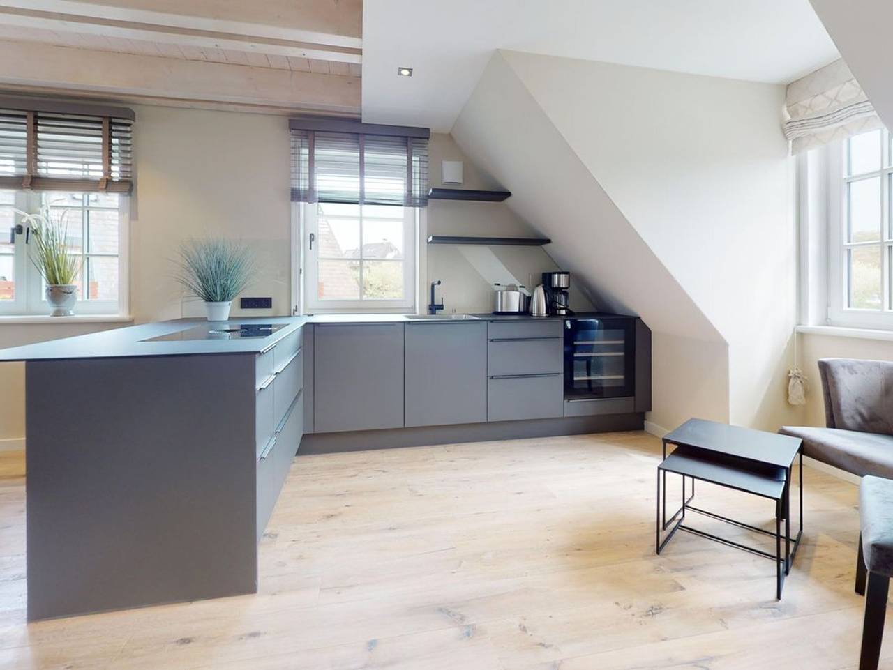 Ganze Ferienwohnung, Südspitze - Moderne Ferienwohnung für 6 Personen mit Sauna und Balkon in Hörnum in Hörnum, Sylt